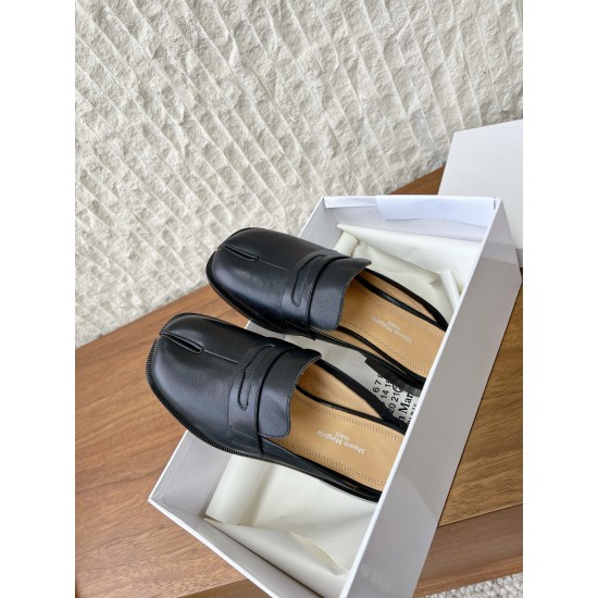 Maison Margiela Tabi Shoes