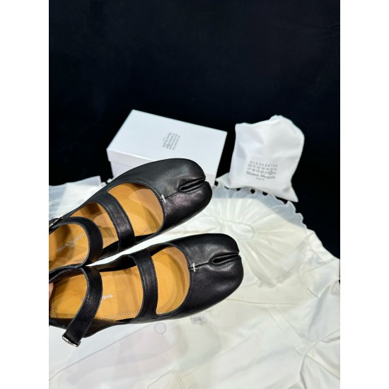 Maison Margiela Tabi Shoes