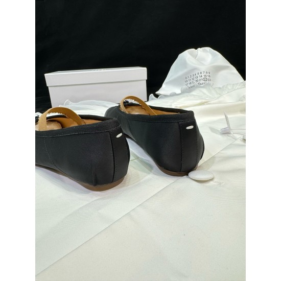 Maison Margiela Tabi Shoes