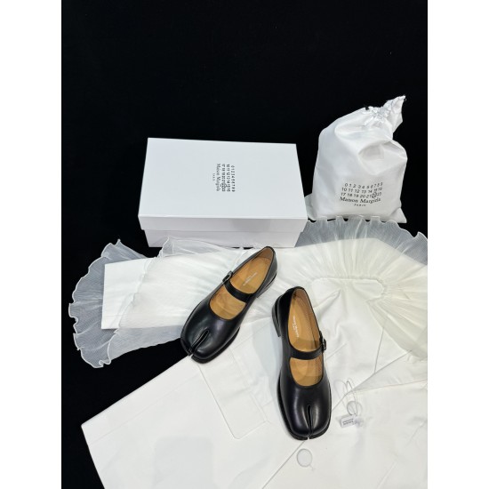 Maison Margiela Tabi Shoes