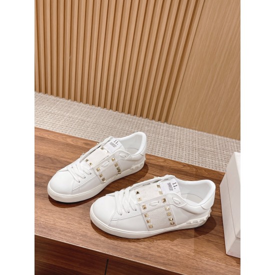 Valentino Sneakers