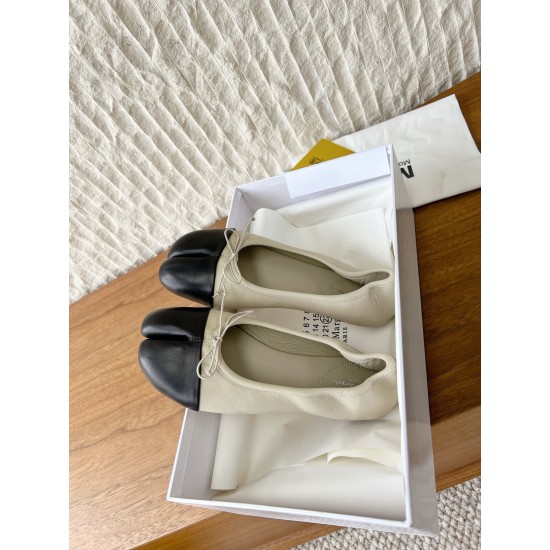 Maison Margiela Tabi Shoes