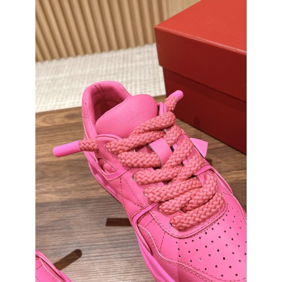 Valentino Sneakers