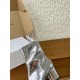6cm 400G062  MaisonMargiela 马吉拉 25ss秋冬新款 分趾系列 高跟 分趾靴原版套楦鞋型很经典，不管是价格还是品质通通秒杀市场……告别臃肿，专为当代独立、气质都市女性打造高级鞋履 对是小众的佼佼者，百搭王，小众没有那么烂大街，穿上太有气质了▪鞋面：采用原版进口爆裂纹牛皮 ▪内里垫脚：苯染牛皮 ▪大底：原版定制意大利双层真皮大底▪Size：35-39（40.41定做不退换）