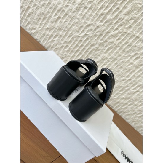 Maison Margiela Tabi Shoes