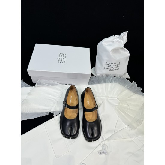 Maison Margiela Tabi Shoes