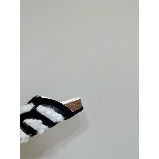 CELINE SLIPPERS