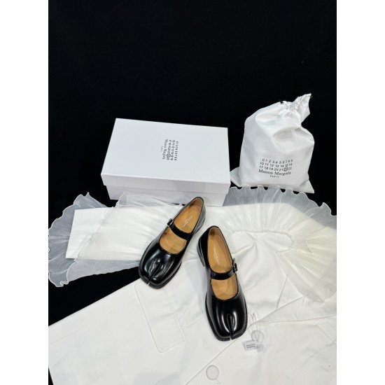 Maison Margiela Tabi Shoes