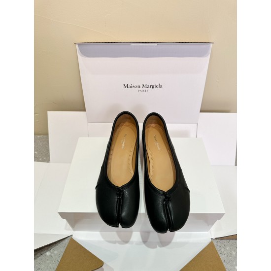 Maison Margiela Tabi Shoes