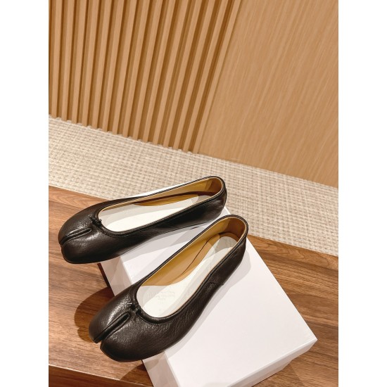 Maison Margiela Tabi Shoes