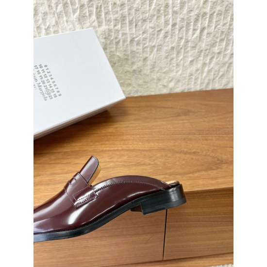Maison Margiela Tabi Shoes