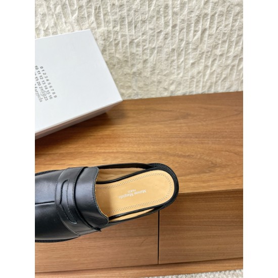 Maison Margiela Tabi Shoes