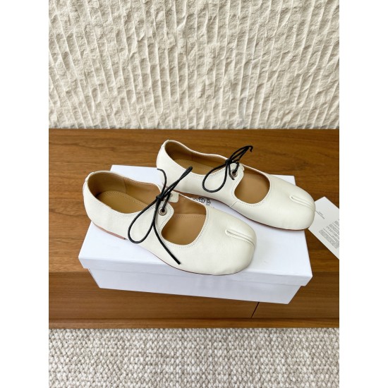 Maison Margiela Tabi Shoes