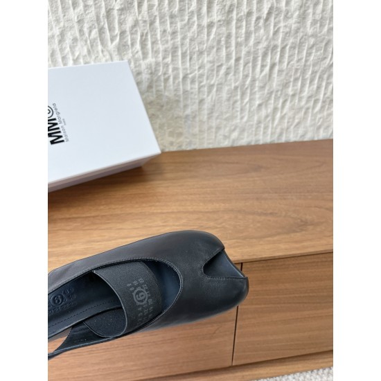 Maison Margiela Tabi Shoes
