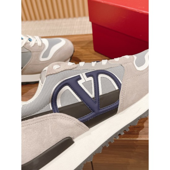 Valentino Sneakers