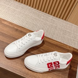 GIVENCHY Sneakers