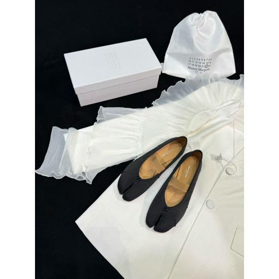 Maison Margiela Tabi Shoes