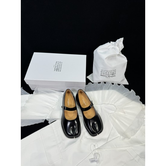 Maison Margiela Tabi Shoes