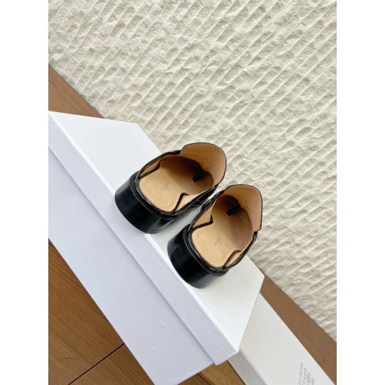 Maison Margiela Tabi Shoes