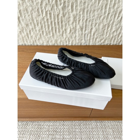 Maison Margiela Tabi Shoes