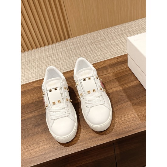 Valentino Sneakers