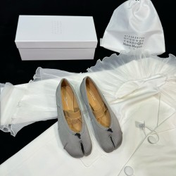 Maison Margiela Tabi Shoes