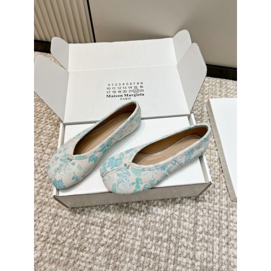 Maison Margiela Tabi Shoes