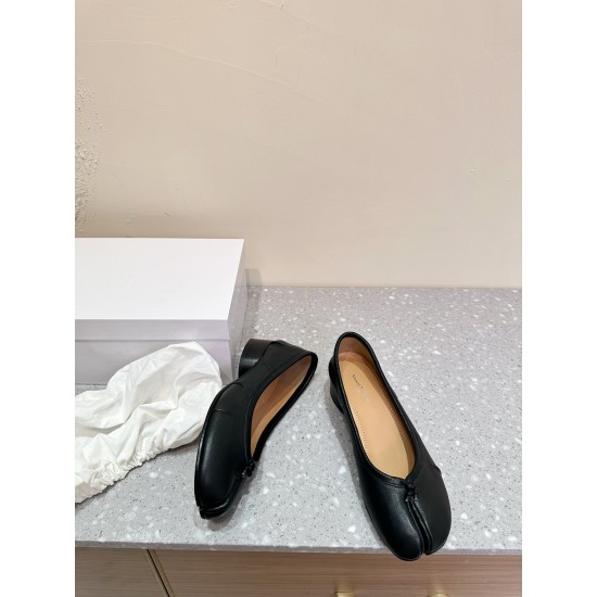 Maison Margiela Tabi Shoes
