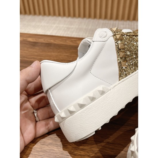 Valentino Sneakers