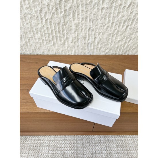 Maison Margiela Tabi Shoes