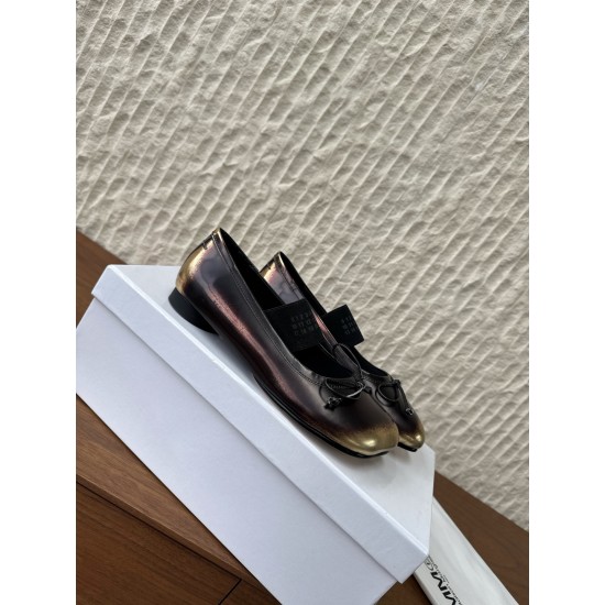Maison Margiela Tabi Shoes