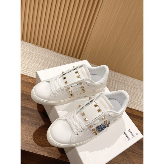 Valentino Sneakers
