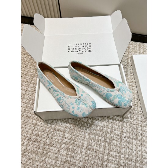 Maison Margiela Tabi Shoes