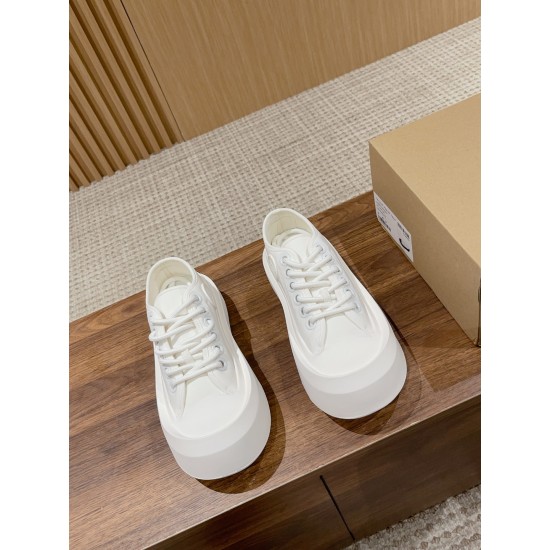 Bottega Veneta Sneakers