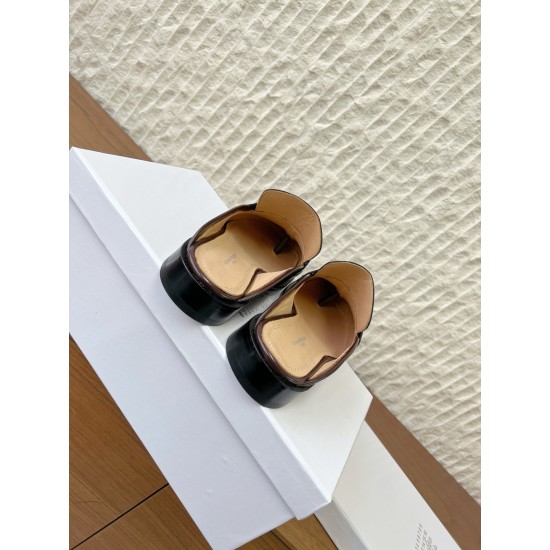 Maison Margiela Tabi Shoes