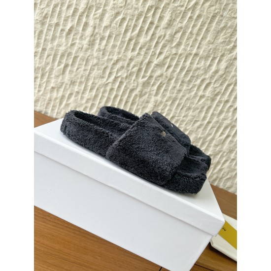 Maison Margiela Tabi Shoes