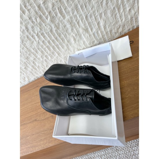 Maison Margiela Tabi Shoes