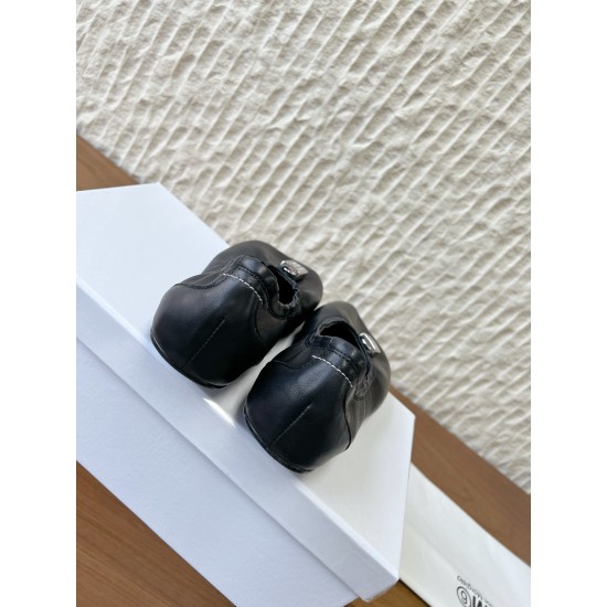 Maison Margiela Tabi Shoes
