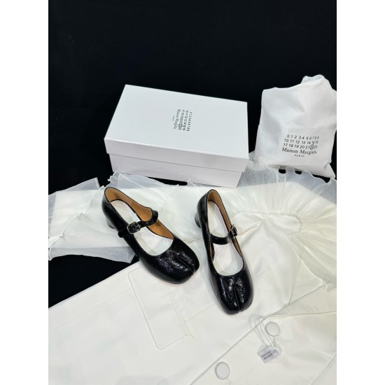 Maison Margiela Tabi Shoes
