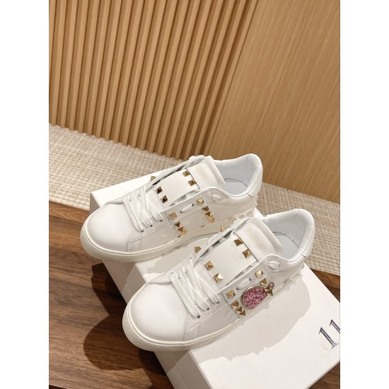 Valentino Sneakers