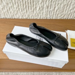 Maison Margiela Tabi Shoes