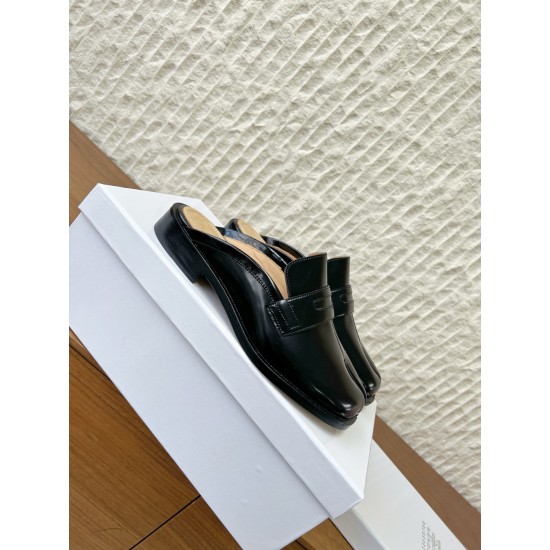 Maison Margiela Tabi Shoes