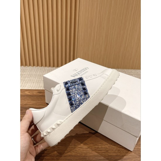 Valentino Sneakers