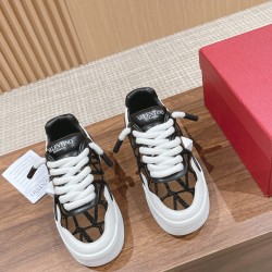 Valentino Sneakers