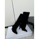 440Maison Margiela 24ss 玛吉拉麂皮宽筒直筒长靴 细高跟高筒靴分趾tabi靴原版开模双层真皮鞋底 原版套楦鞋型很大方 搭配各种风格都️轻松驾驭 小短腿的福音 上身瞬间秒变大长腿 ✔️上脚不被常规所拘束，随心所欲做自己～上脚炒鸡柔软舒适▪️鞋面：进口原版真皮▪️内里：原版真皮▪️大底：原版意大利双层真皮底跟▪️Size：35-39（40定制不退不换）