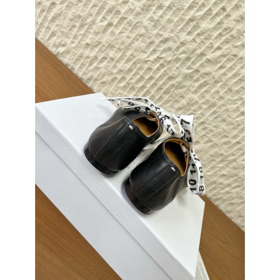 Maison Margiela Tabi Shoes