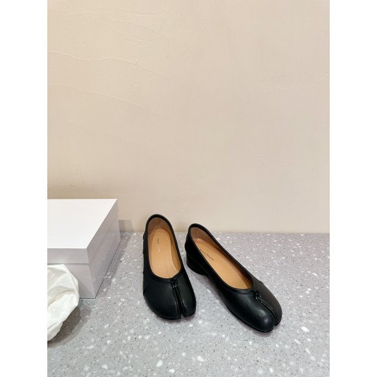 Maison Margiela Tabi Shoes
