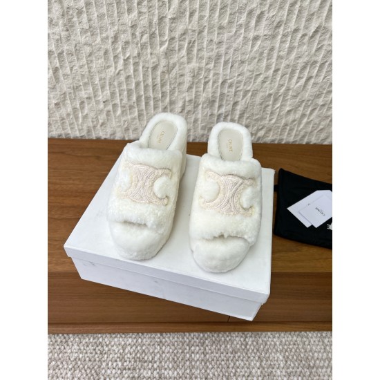 CELINE SLIPPERS
