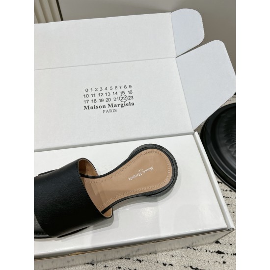 Maison Margiela Tabi Shoes