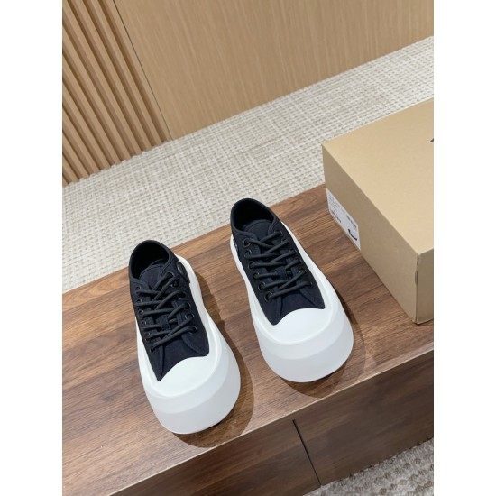 Bottega Veneta Sneakers